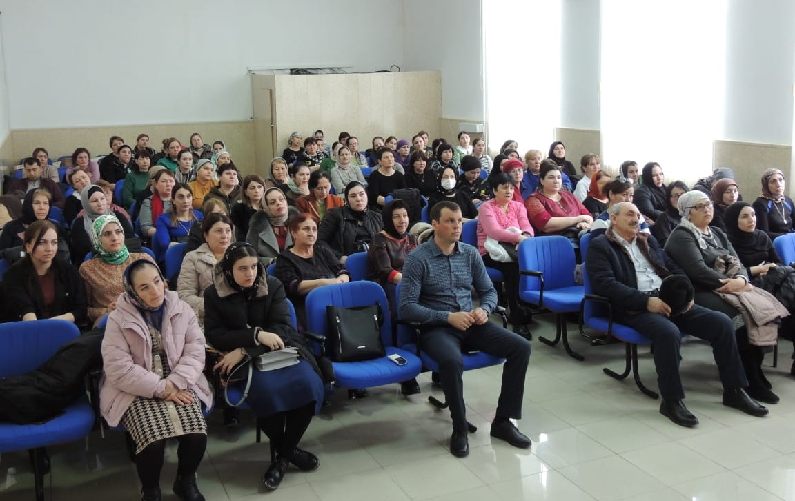 Работники  ГКОУ РД «УМЦ по ГО и ЧС» провели выездные занятия в Тарумовском и Бабаюртовском районах.