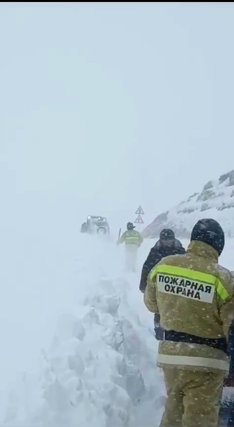Оказание помощи людям, оказавшихся в снежном плену
