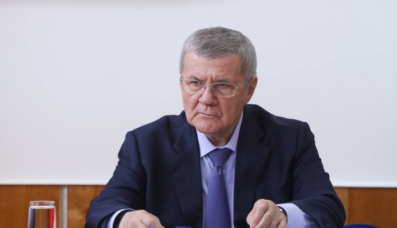 Юрий Чайка провел в Дагестане совещание о работе предприятий оборонно-промышленного комплекса республики