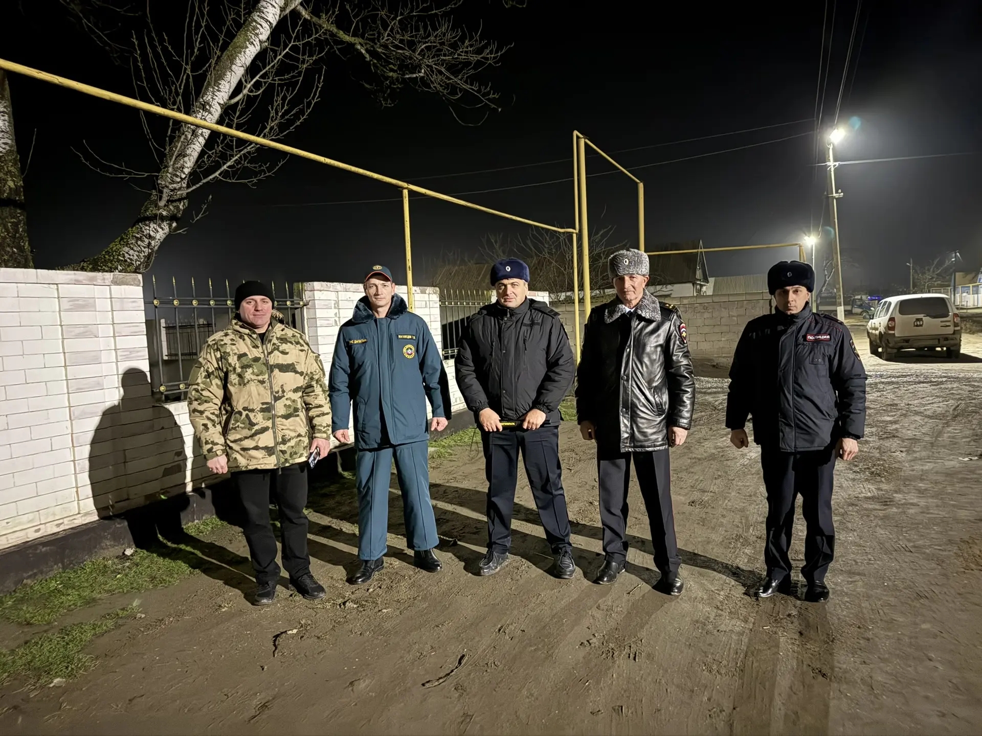 Работниками ПЧ-61 в ночь на Рождество организовано дежурство в храме Николая Чудотворца села Крайновка Кизлярского района.