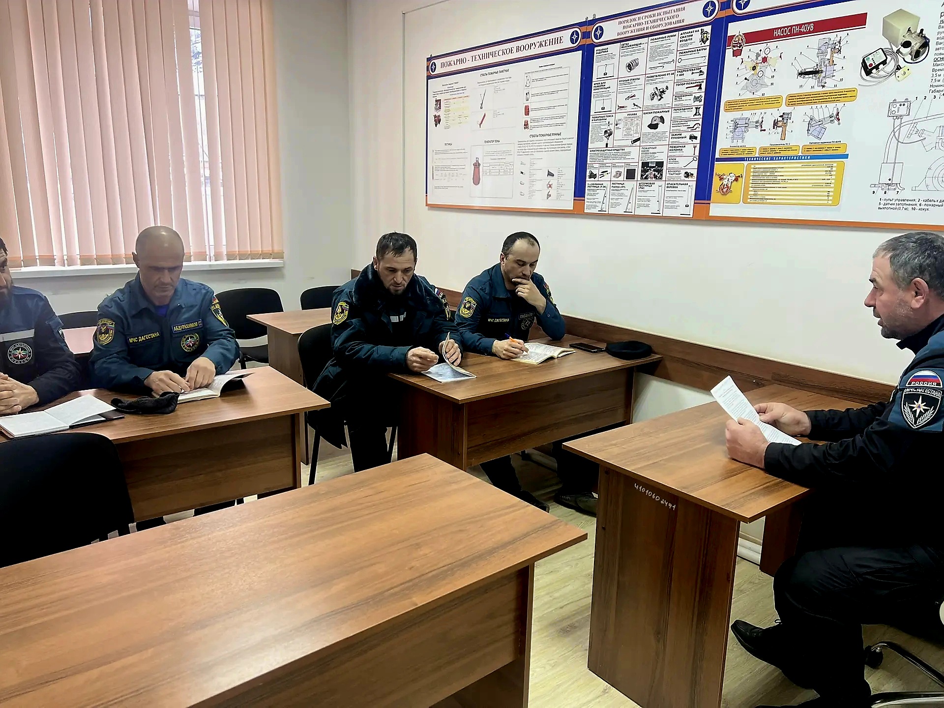 «Память о подвиге». В пожарных частях прошли памятные мероприятия.