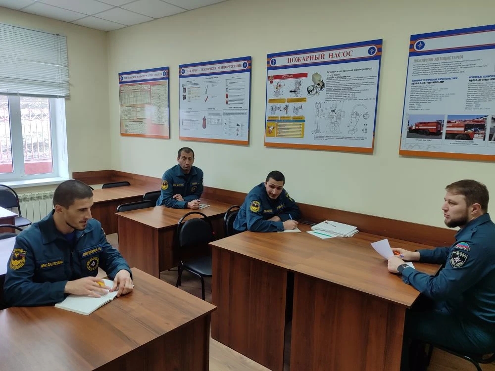 «Память о подвиге». В пожарных частях прошли памятные мероприятия.