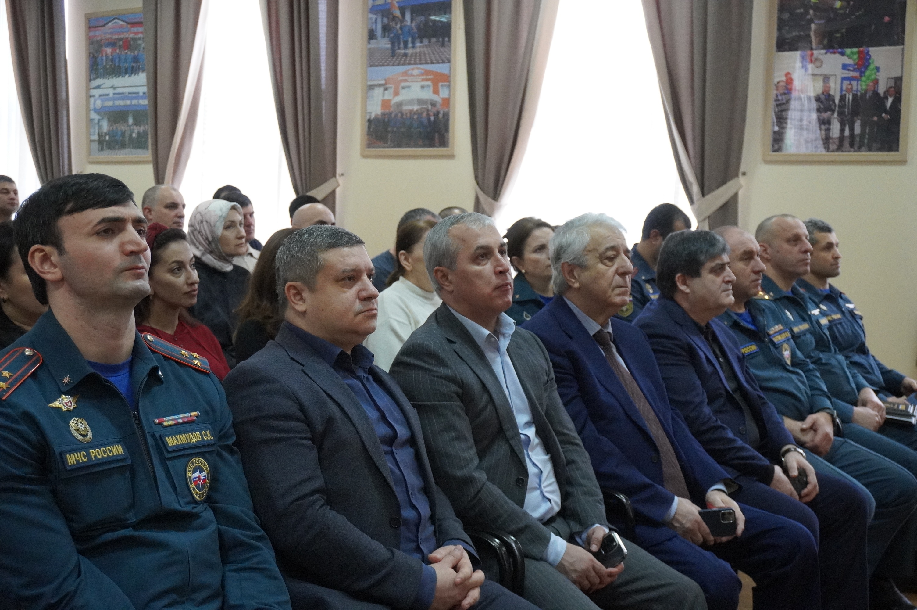 В МЧС Дагестана состоялось мероприятие, приуроченное к 82-й годовщине  освобождения Ленинграда от фашистской блокады.