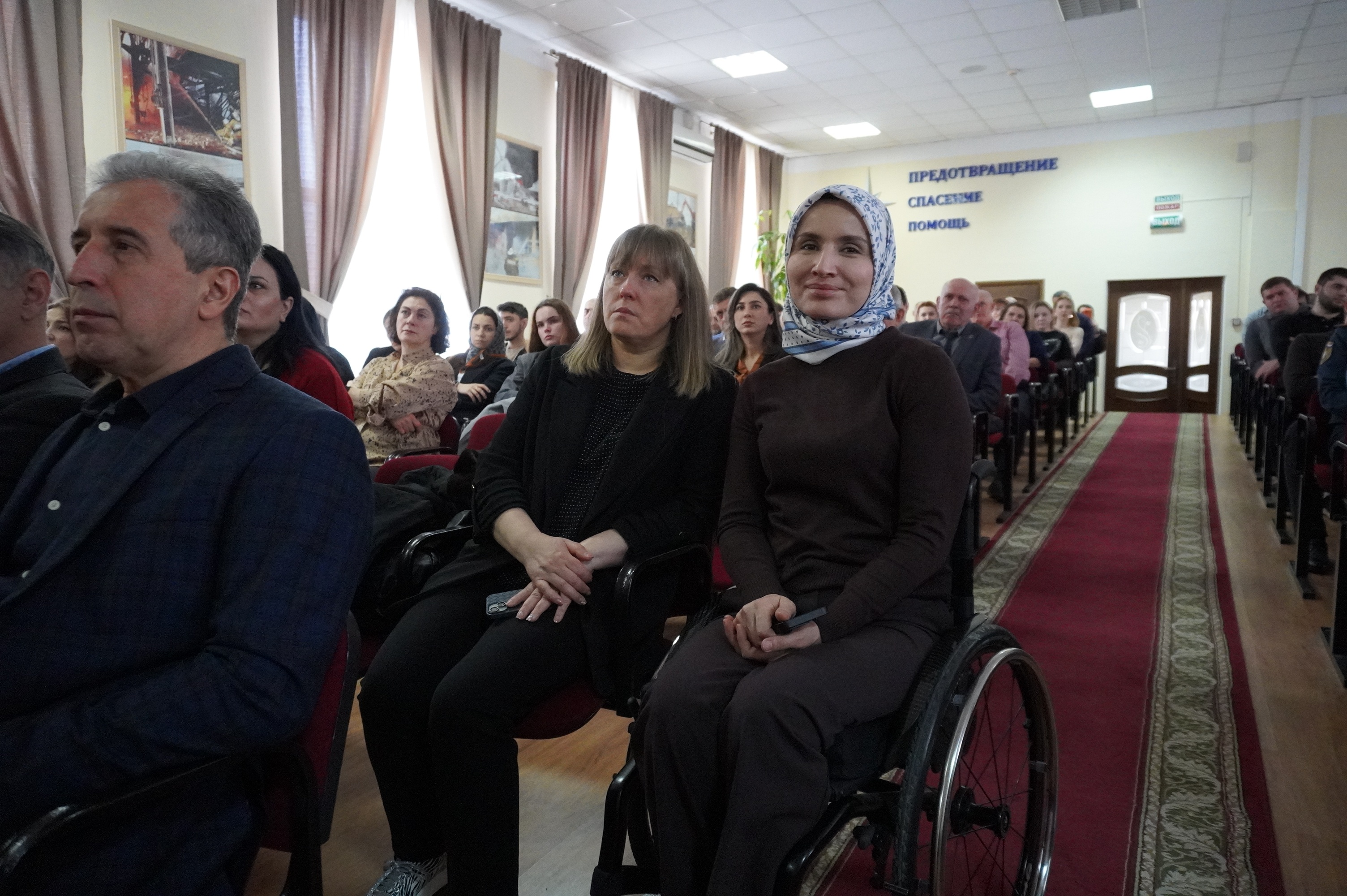 В МЧС Дагестана состоялось мероприятие, приуроченное к 82-й годовщине  освобождения Ленинграда от фашистской блокады.