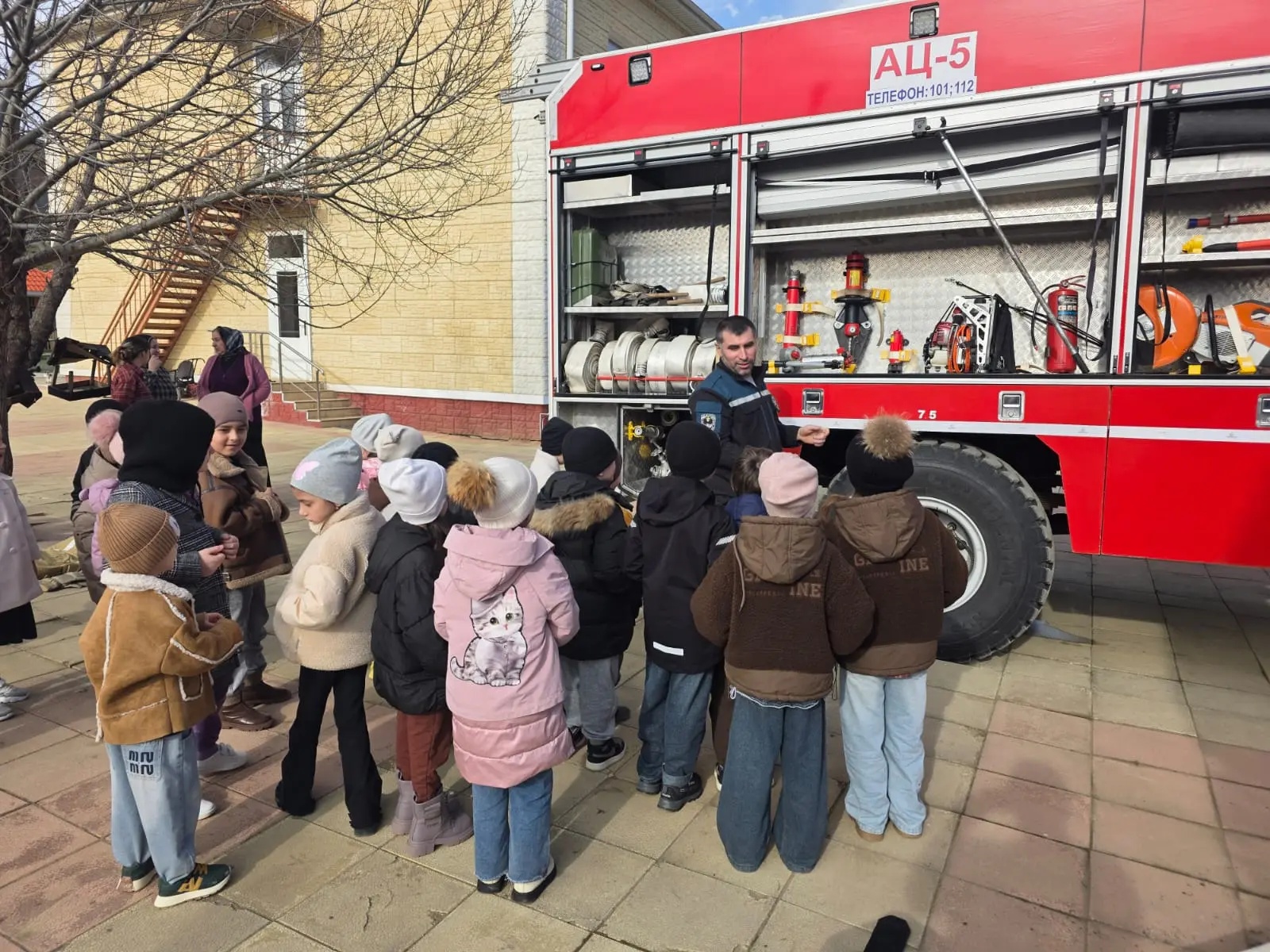 Пожарно-тактическое занятие на объекте МКДОУ Детский сад «Ромашка» провели огнеборцы ПЧ-57
