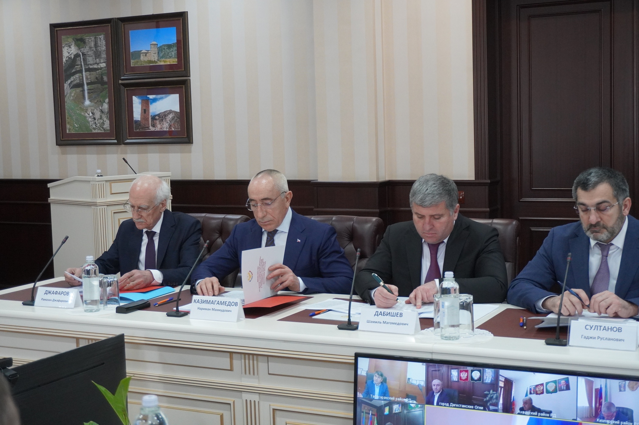 В Ситуационном центре республики Дагестан прошло первое в этом году Заседание КЧС