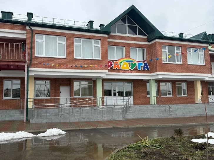 Напомнили важные правила взрослым и рассказали о безопасности детям.