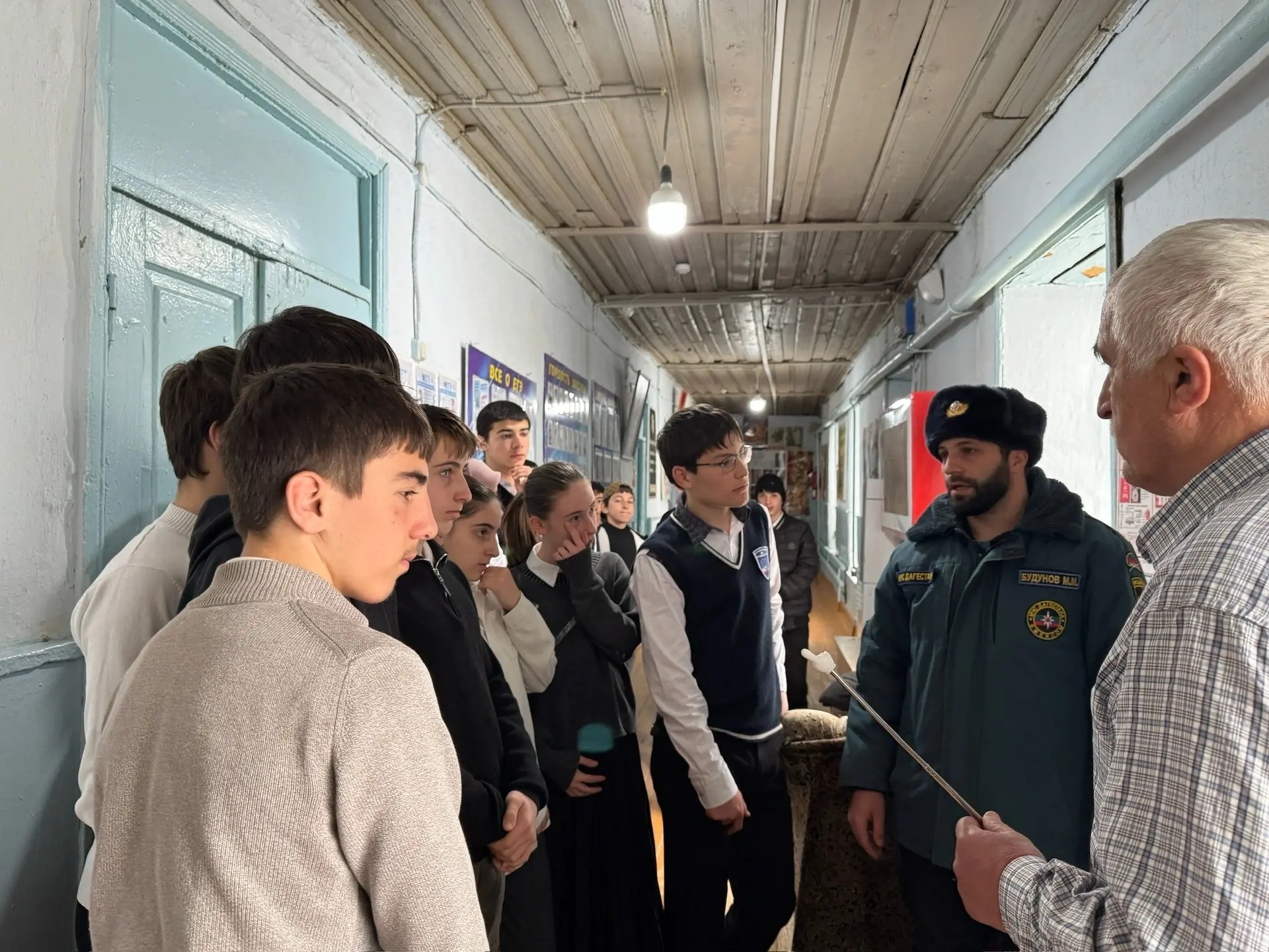 Урок безопасности в преддверии каникул от огнеборцев ПЧ-52