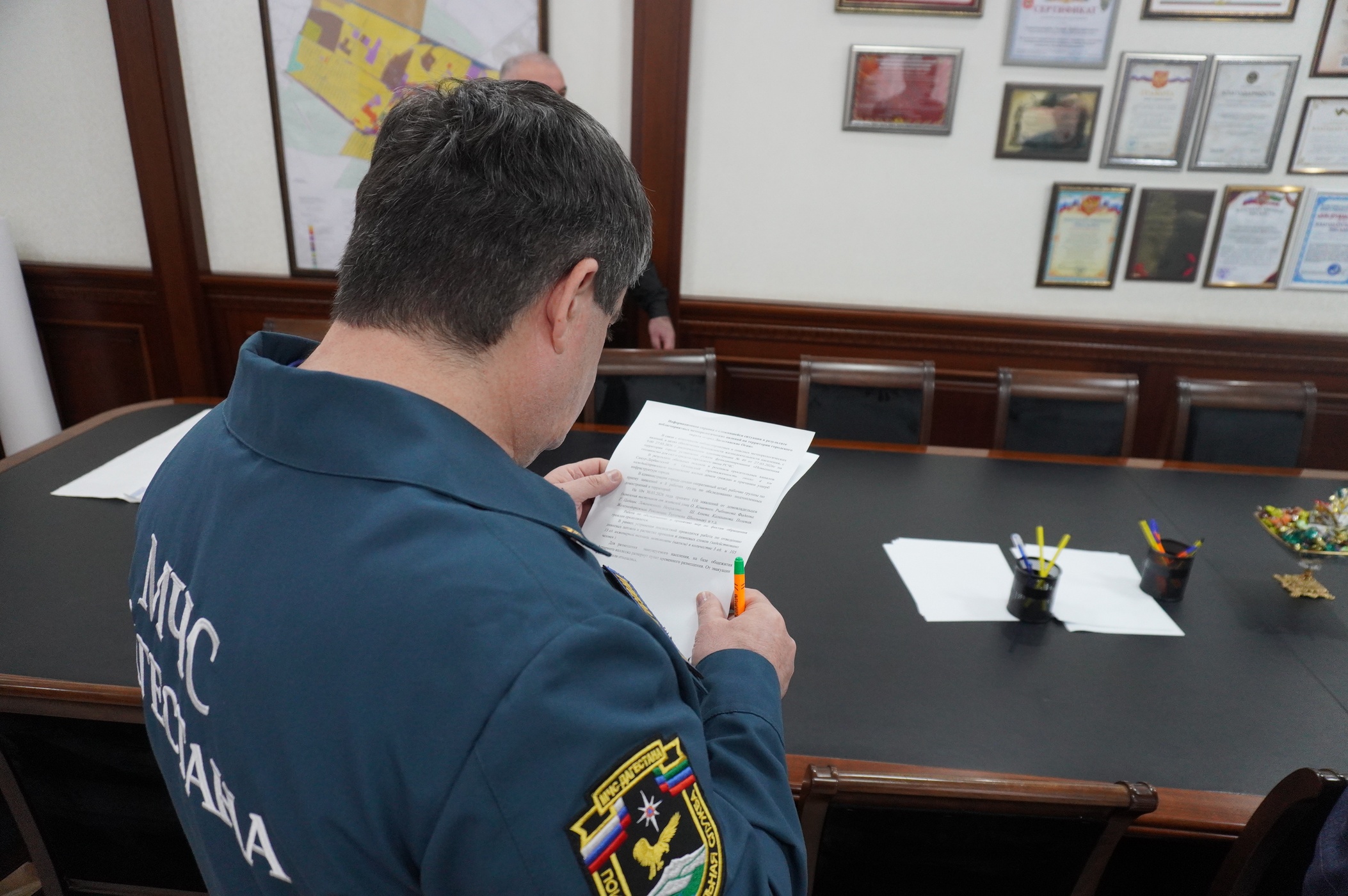 Министр МЧС Дагестана Нариман Казимагамедов прибыл в город Дагестанскин огни, пострадавший  от стихийного бедствия.