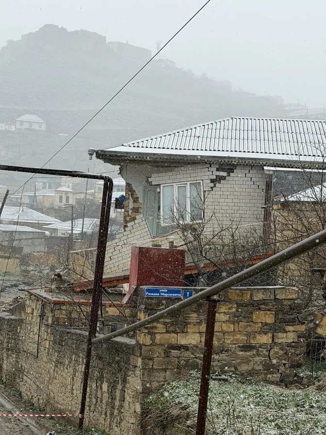 Руководитель ГКУ РД «Центр ГО и ЧС» Руслан Магомедов в составе рабочей группы посетил Дахадаевский район.