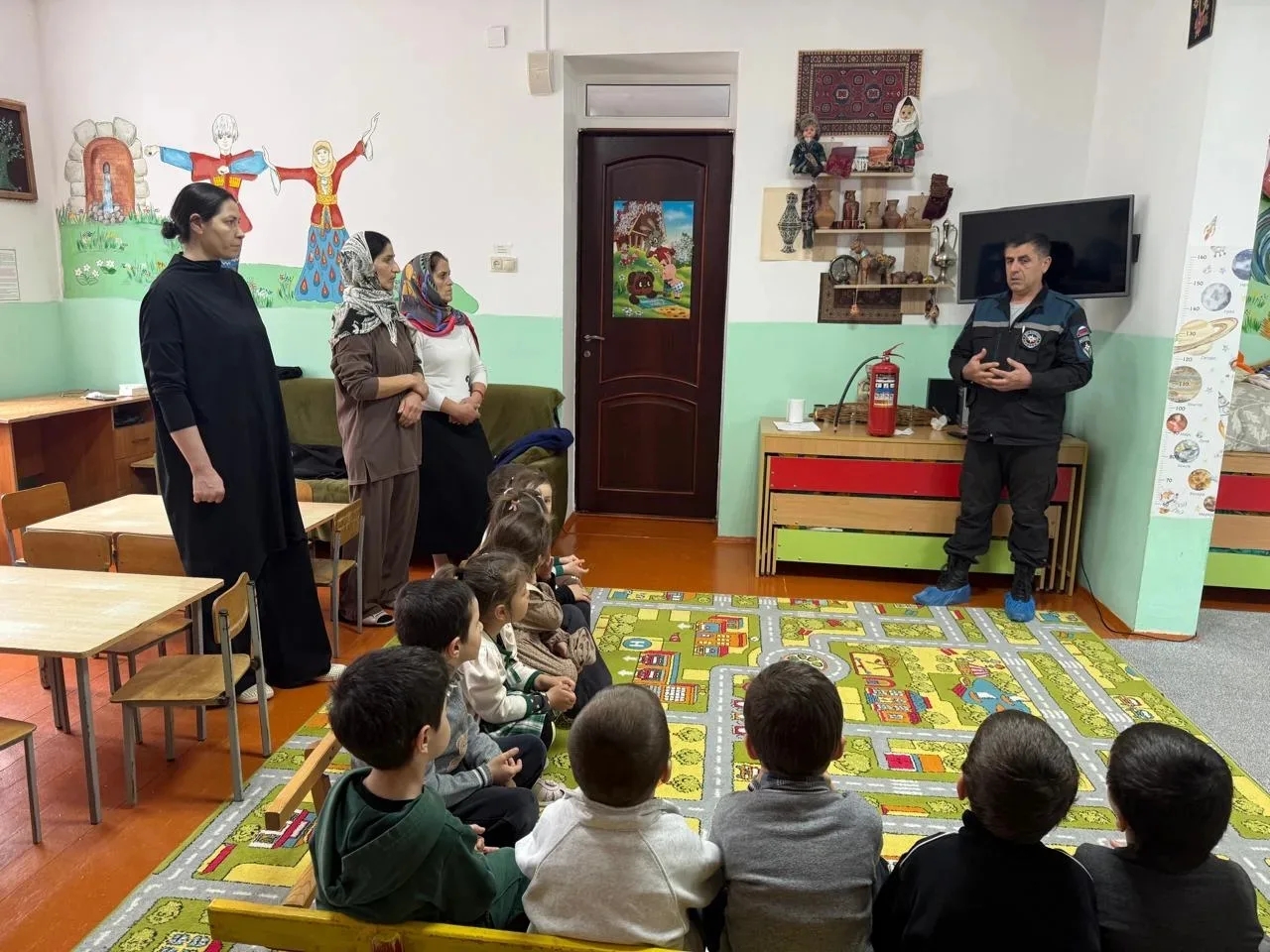 Работники ПЧ-52 в гостях у дошколят МКДОУ "Гапшиминский детский сад".