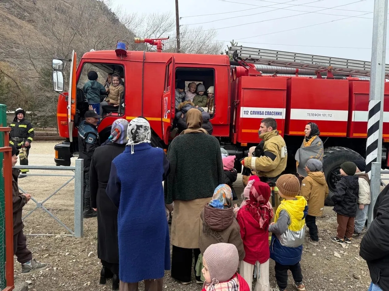 Работники ПЧ-52 в гостях у дошколят МКДОУ "Гапшиминский детский сад".