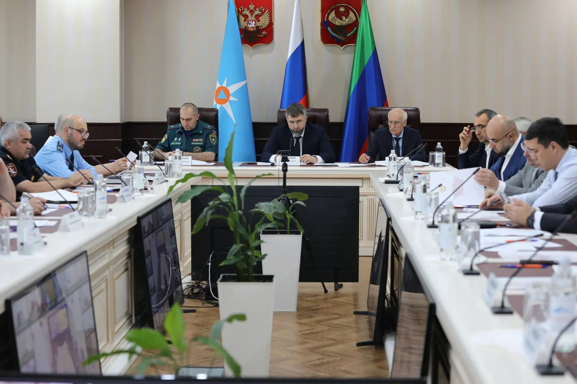 Еженедельное заседание в режиме видеоконференцсвязи под руководством Главы МЧС России Александра Куренкова