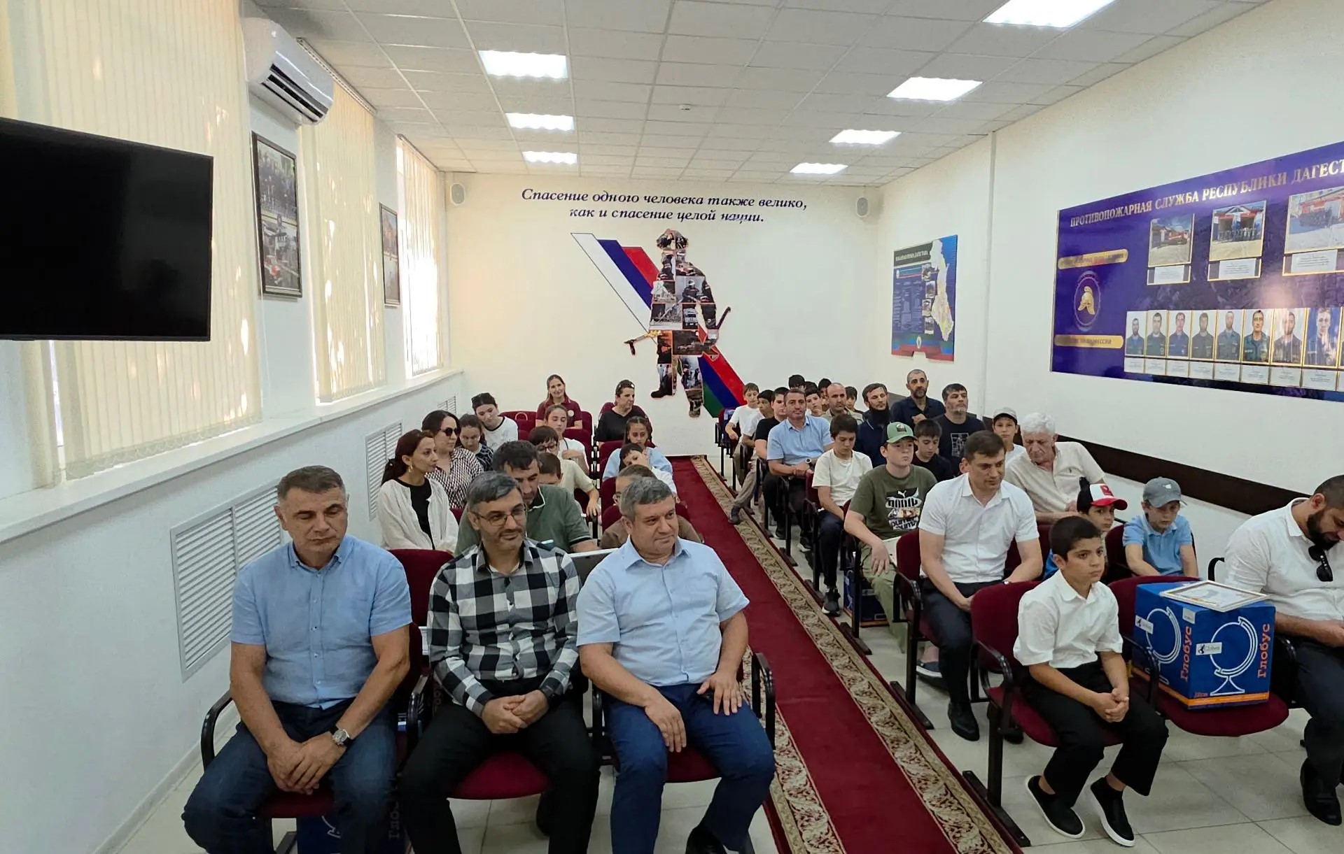 Победителей чемпионата по спортивному ориентированию наградили в МЧС Дагестана